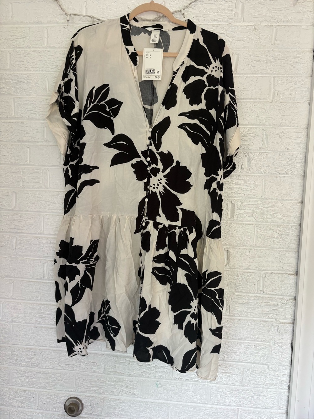 H&M Black and White Floral Mini Dress